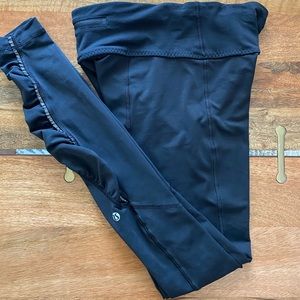 LULULEMON Speed-Up Tight with Ruffled Leg